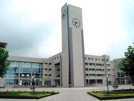 大連大學(xué)